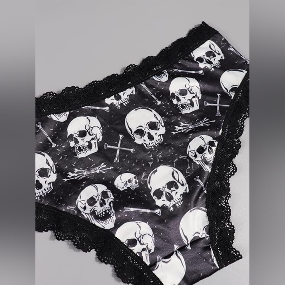 4pcs Women Gothic Skull Print Lace Trims Soft Hipsters Briefs - Picture 4 of 5